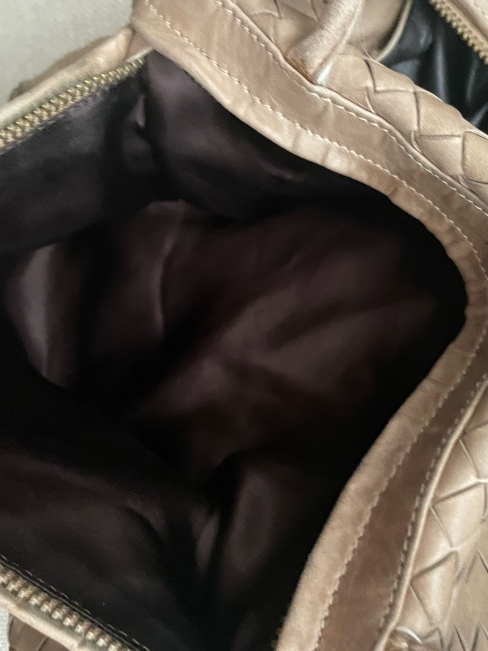 Bottega Veneta Intrecciato Leather Shoulder Bag in Taupe - Picture 9 of 16